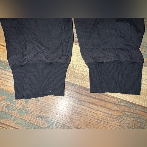 Dance Studio Mid Rise Jogger - Picture 5 of 8